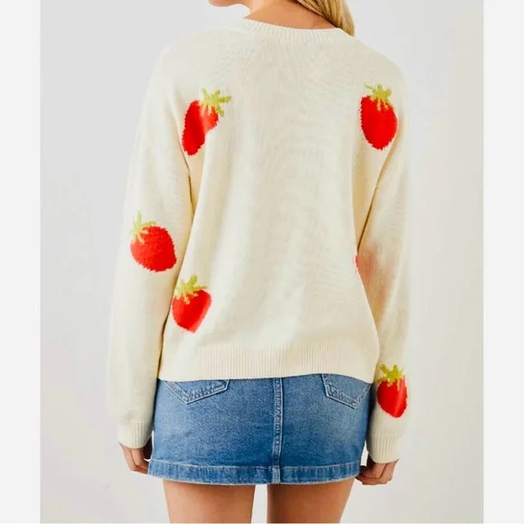 Rails “Perci” Cream Sweater with Red Strawberry Design. Size XS - Picture 3 of 12
